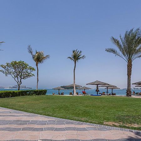 Shoreline The Palm, Free Beach & Pool Access Дубай Екстер'єр фото